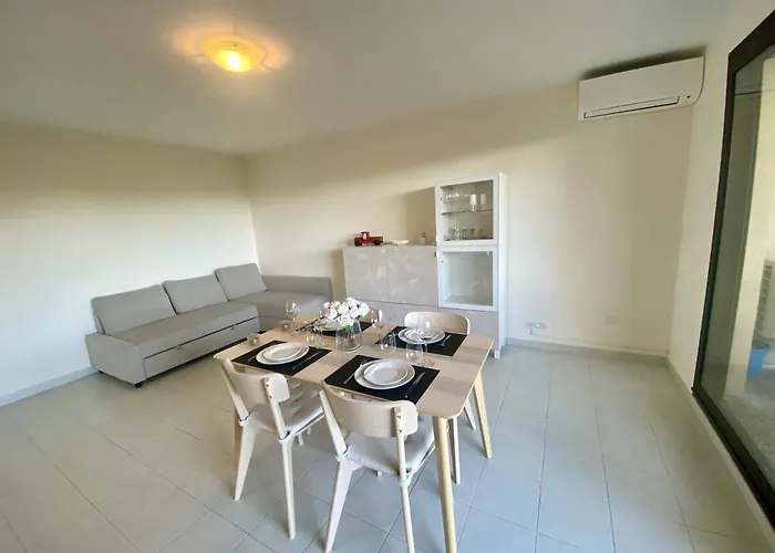 Appartement Ouest- 2p Au Calme, Piscine, Ac Nice